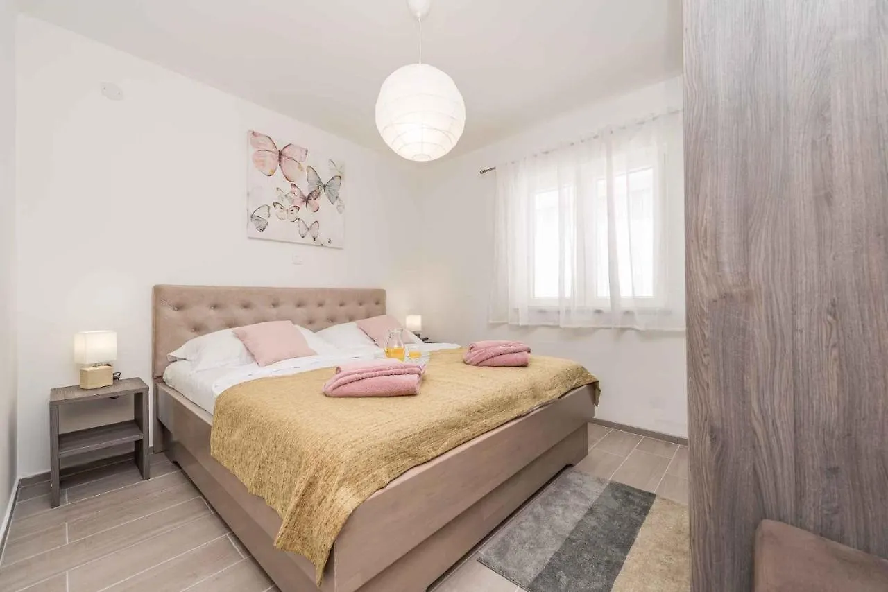 Holiday Home In Sukosan - Zadar Riviera 40456