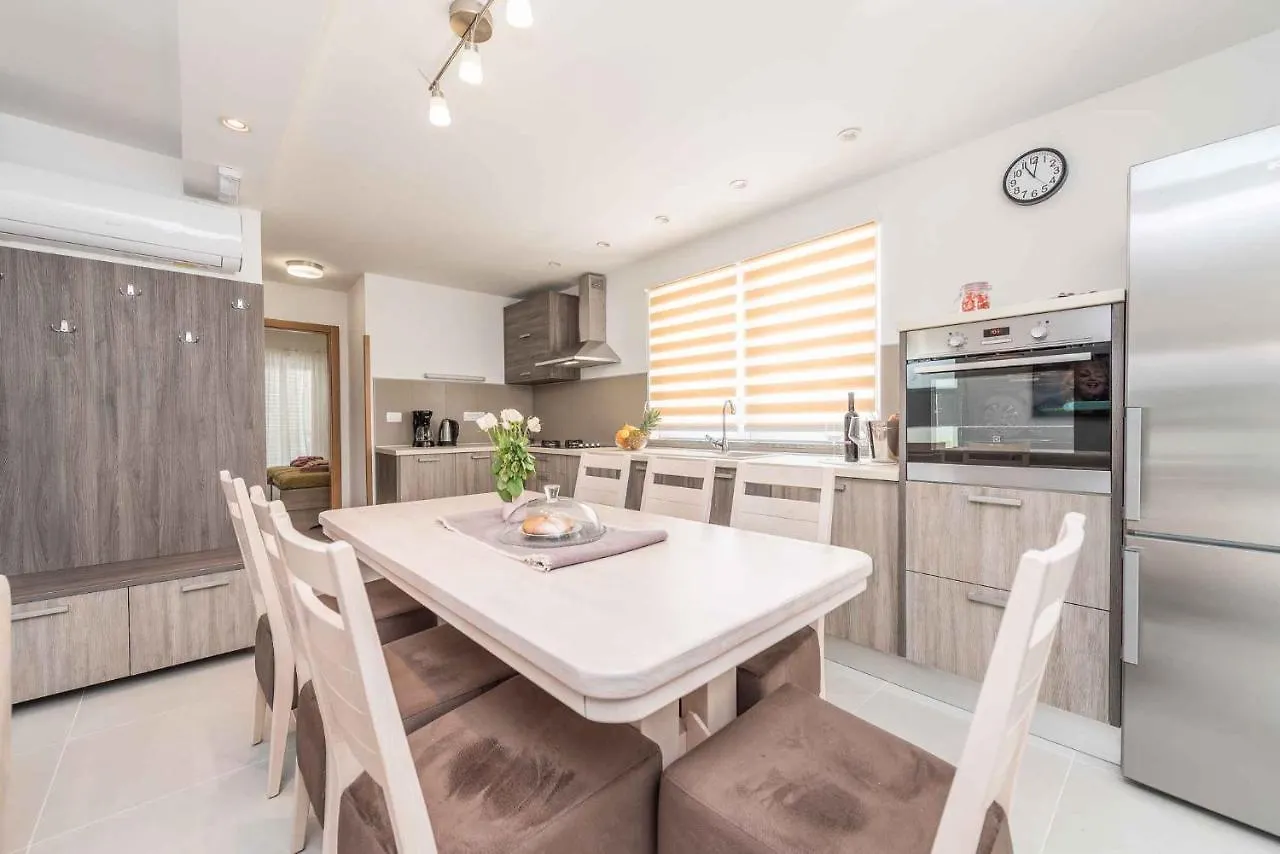 Holiday Home In Sukosan - Zadar Riviera 40456